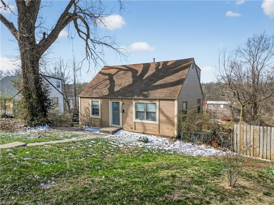 5030 Belmeade Road, Kansas City, MO 64129 - #2