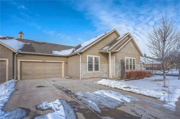 15581 S Hillside Street #4101, Olathe, KS 66062