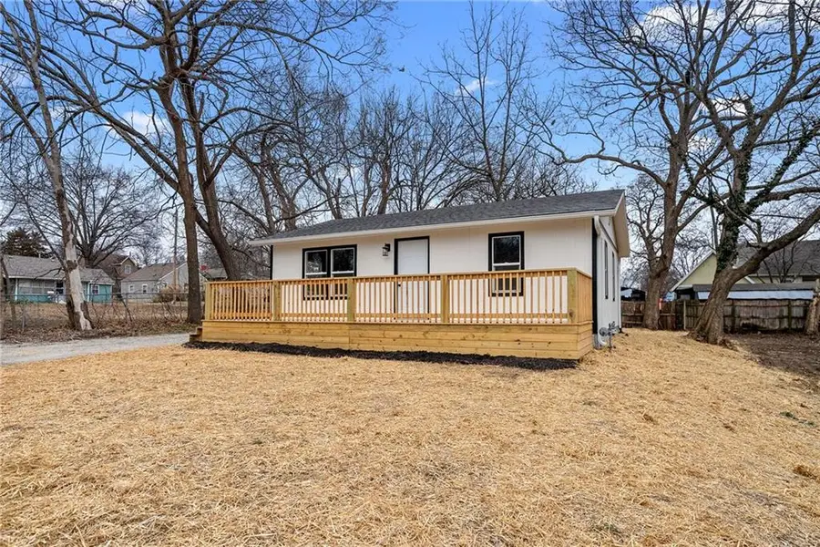 701 West Street, Harrisonville, MO 64701 - Image #3
