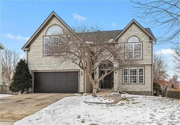 6105 Noreston Street, Shawnee, KS 66218