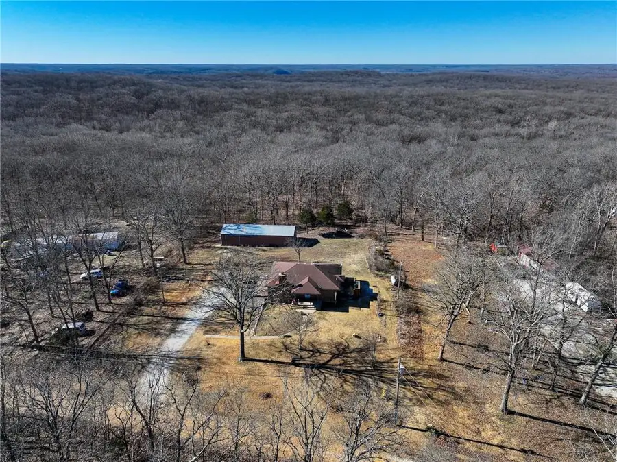 10305 NE 1387 Private Road, Osceola, MO 64776 - Image #2