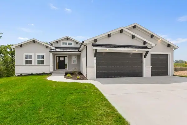 16980 S Bradley Drive, Olathe, KS 66062