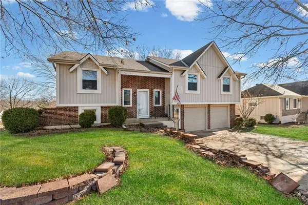 4921 S Peck Avenue, Independence, MO 64055