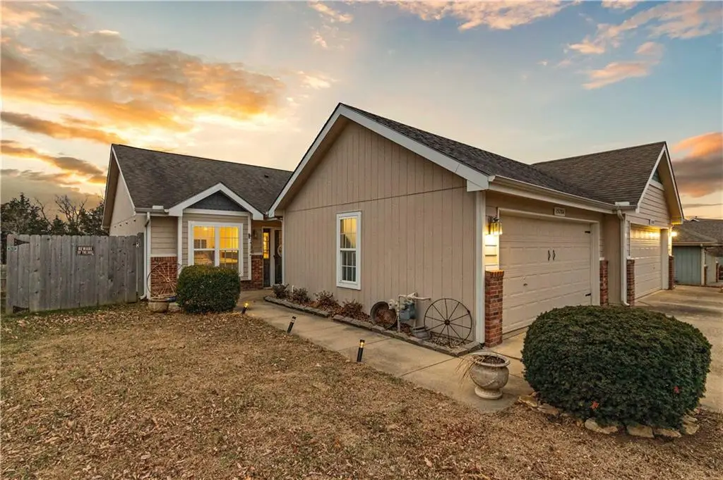 1528 Legend Trail Drive #A, Lawrence, KS 66047 - Image #1