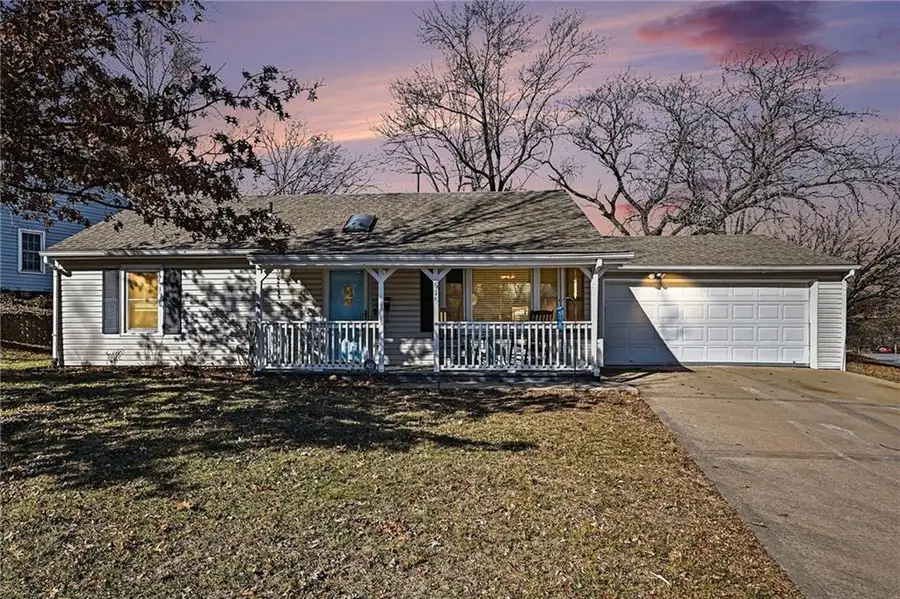 616 NE 67th Terrace, Gladstone, MO 64118 - Image #2