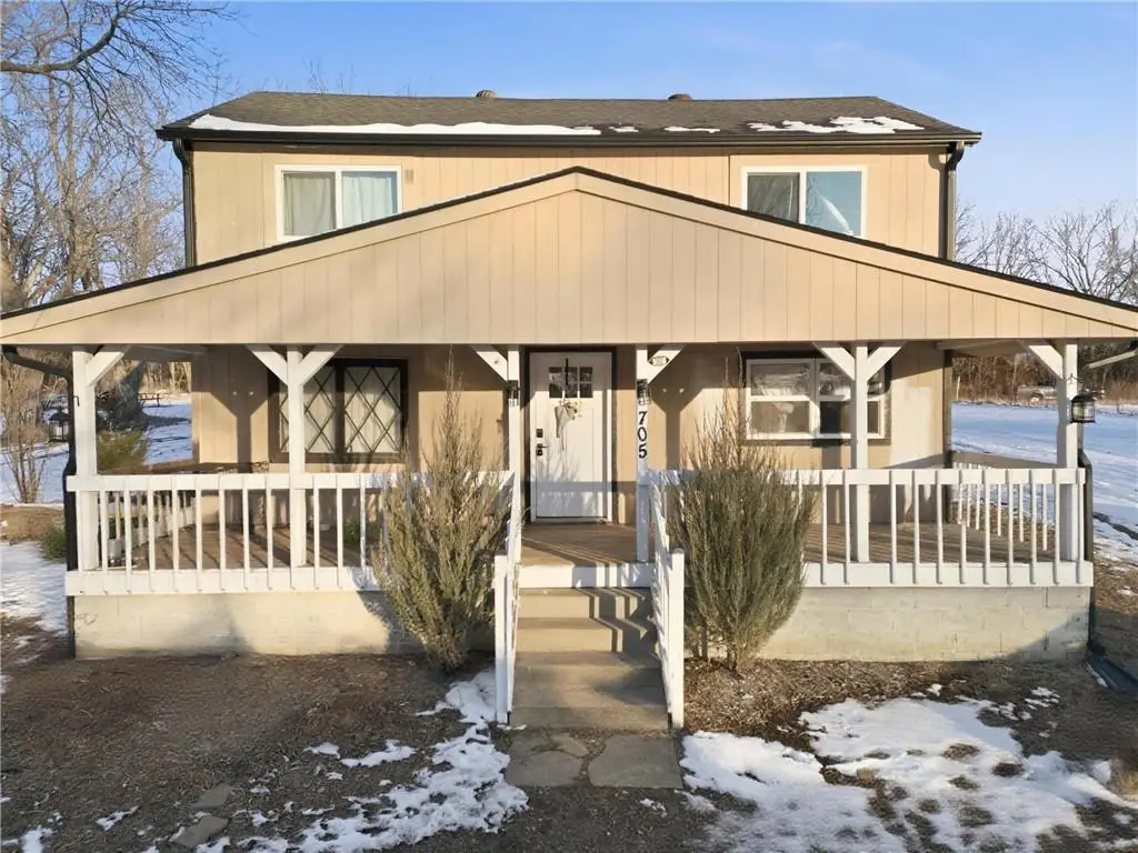 705 N 141st Street, Bonner Springs, KS 66012 - Image #1