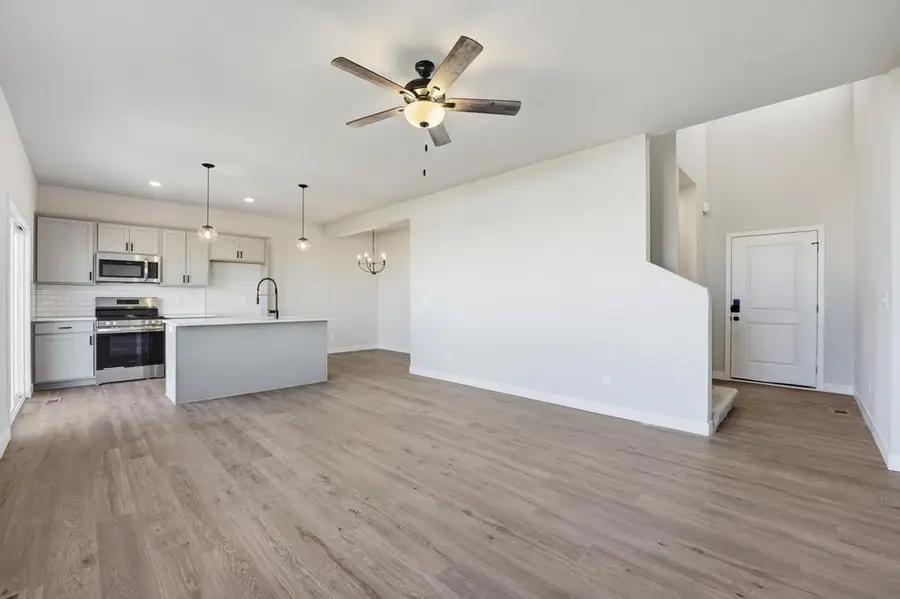 27118 E Oak View Drive, Lees Summit, MO 64086 - Image #3