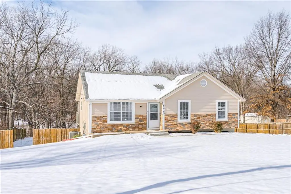 5420 N Randolph Road, Kansas City, MO 64119 - Image #1