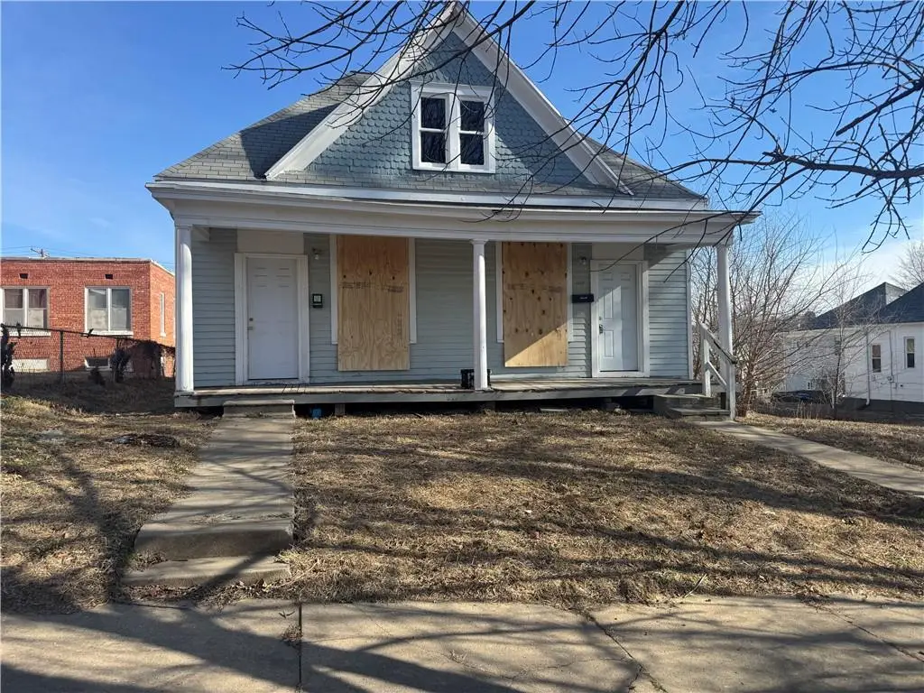 1011 S 14th Street, Saint Joseph, MO 64503 - Image #1