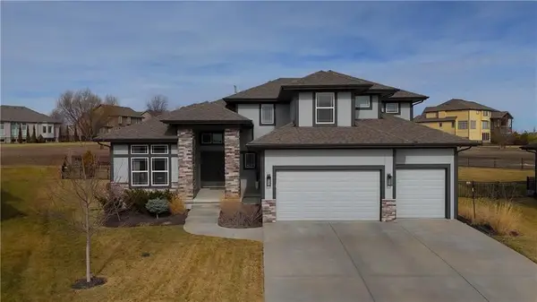 17332 Richards Street, Overland Park, KS 66221