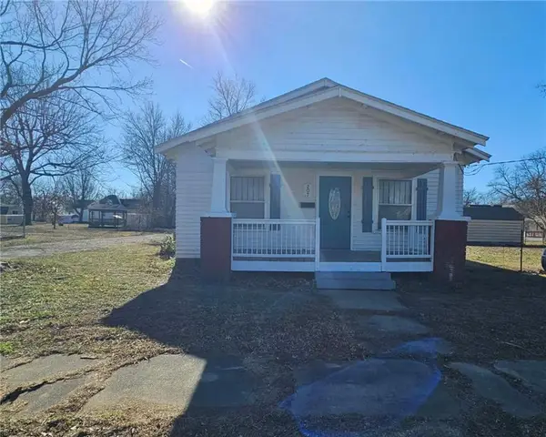 207 E Antelope Street, Girard, KS 66743
