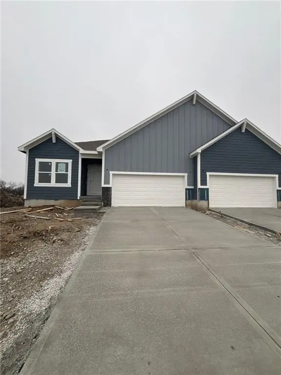 1204 SE Windbreak Drive, Lees Summit, MO 64081 - Image #1