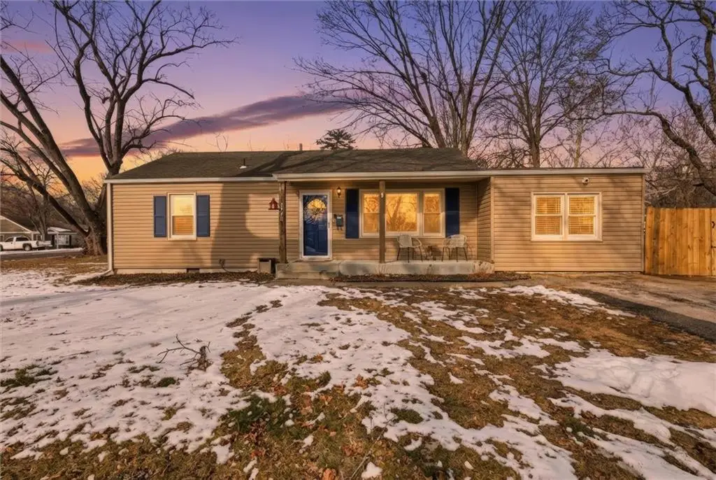 5920 W 71st Street, Overland Park, KS 66204 - #1