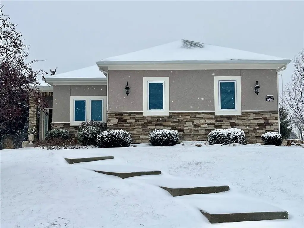 9891 Garden Street, Lenexa, KS 66227 - #1