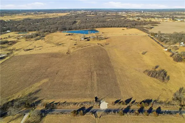 34506 E Stewart Road, Pleasant Hill, MO 64080