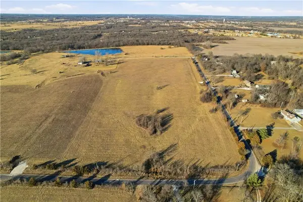 15204 S Stewart Road, Pleasant Hill, MO 64080