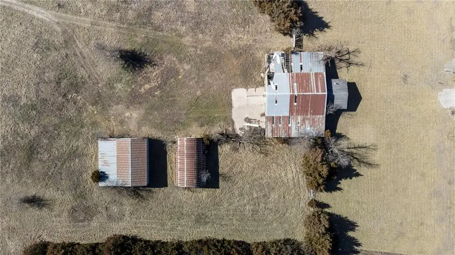 2861 Us 54 Highway, Moran, KS 66755 - #2