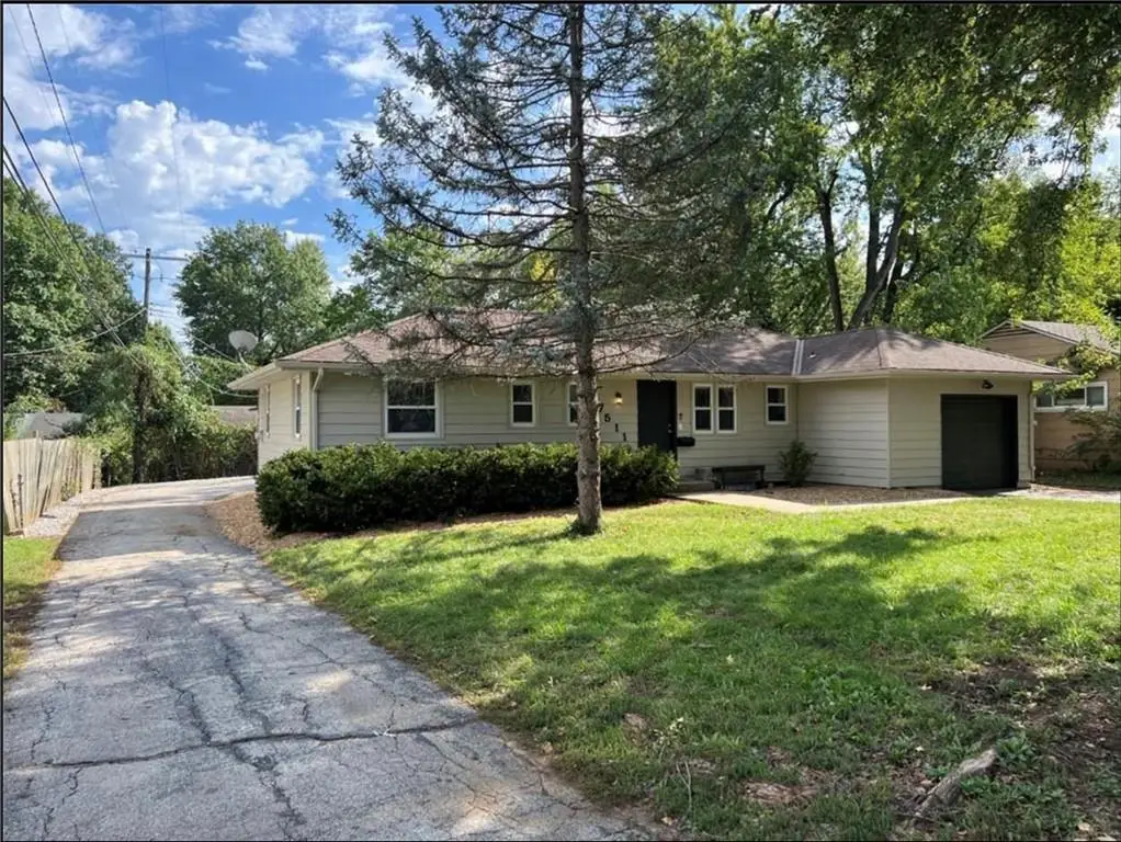 7511 E 110th Street, Kansas City, MO 64134 - #1