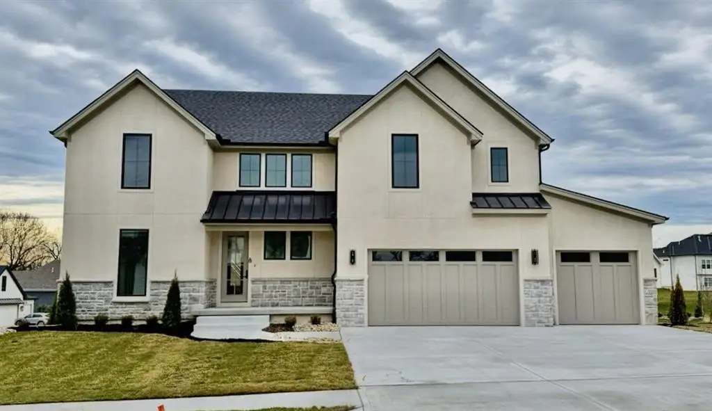 7735 N Donnelly Avenue, Kansas City, MO 64158 - #1