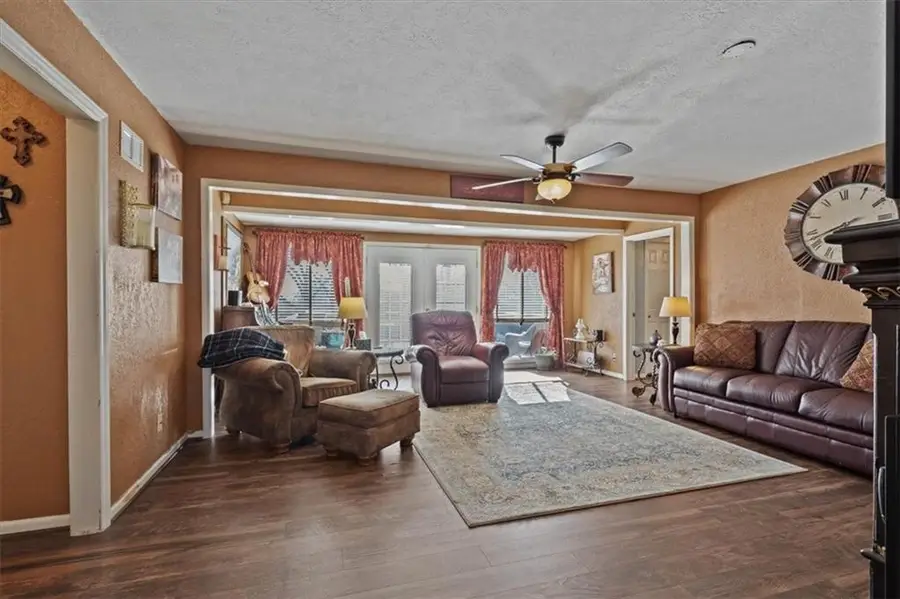 3407 NW 58th Terrace, Kansas City, MO 64152 - #3