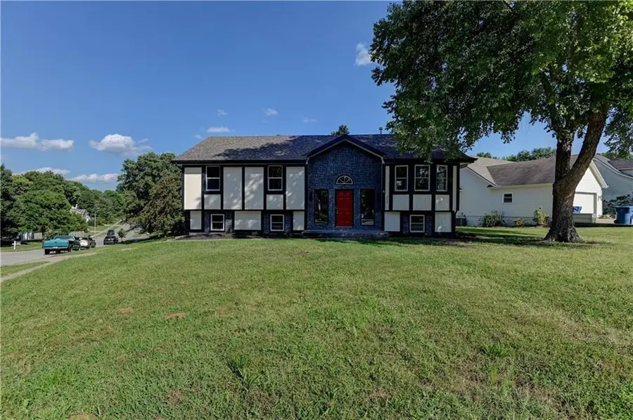 2029 Place Liberte Drive, Liberty, MO 64068 - Image #3