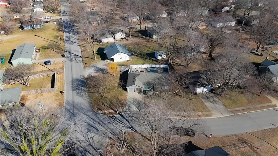 1201 Maple Lane, Pleasant Hill, MO 64080 - Image #2