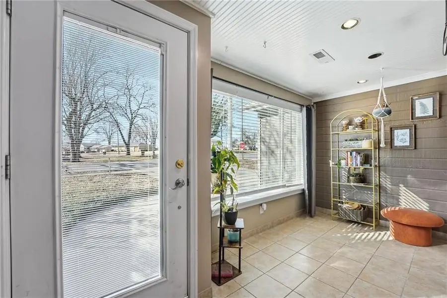 1201 Maple Lane, Pleasant Hill, MO 64080 - Image #3