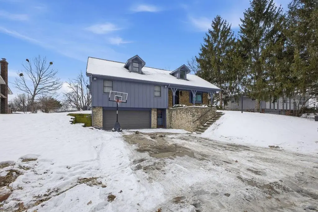 4724 Arrowhead Drive, Saint Joseph, MO 64506 - Image #1