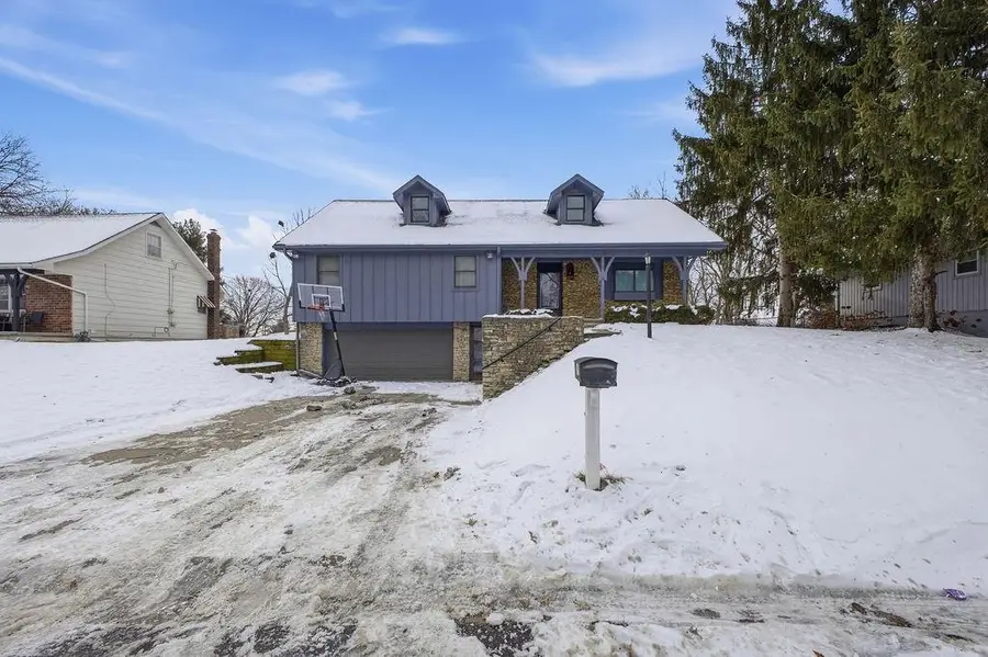 4724 Arrowhead Drive, Saint Joseph, MO 64506 - Image #2