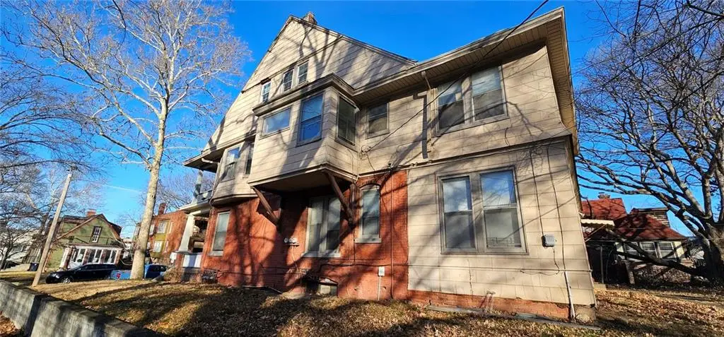 3739 Bell Street, Kansas City, MO 64111 - #1