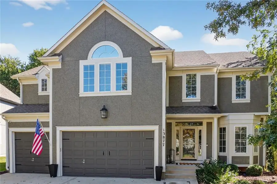 13877 S Gallery Street, Olathe, KS 66062 - Image #2