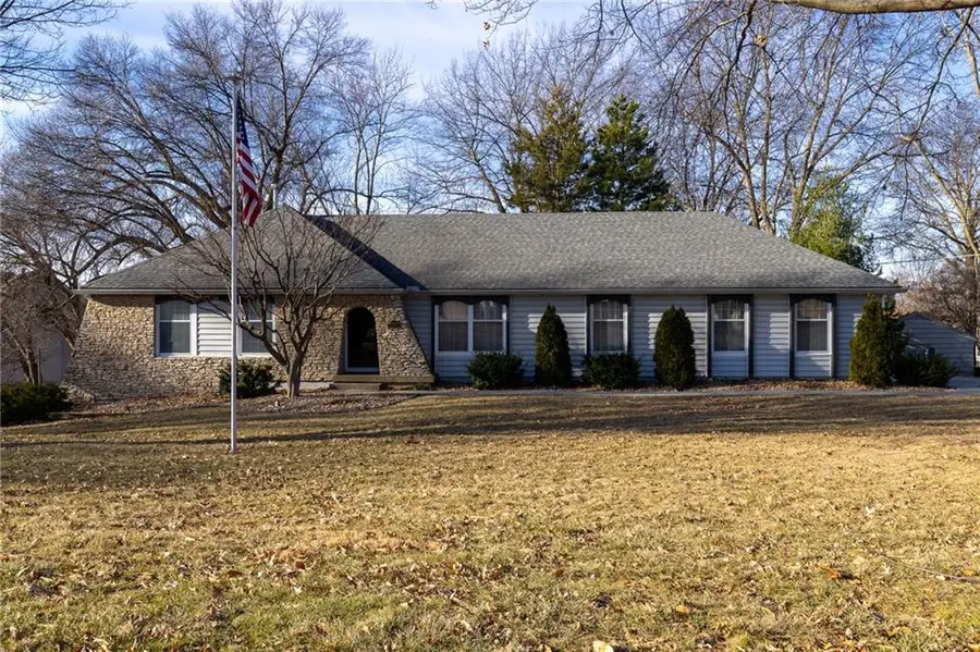 4900 Norwood Court, Kansas City, MO 64133 - #2