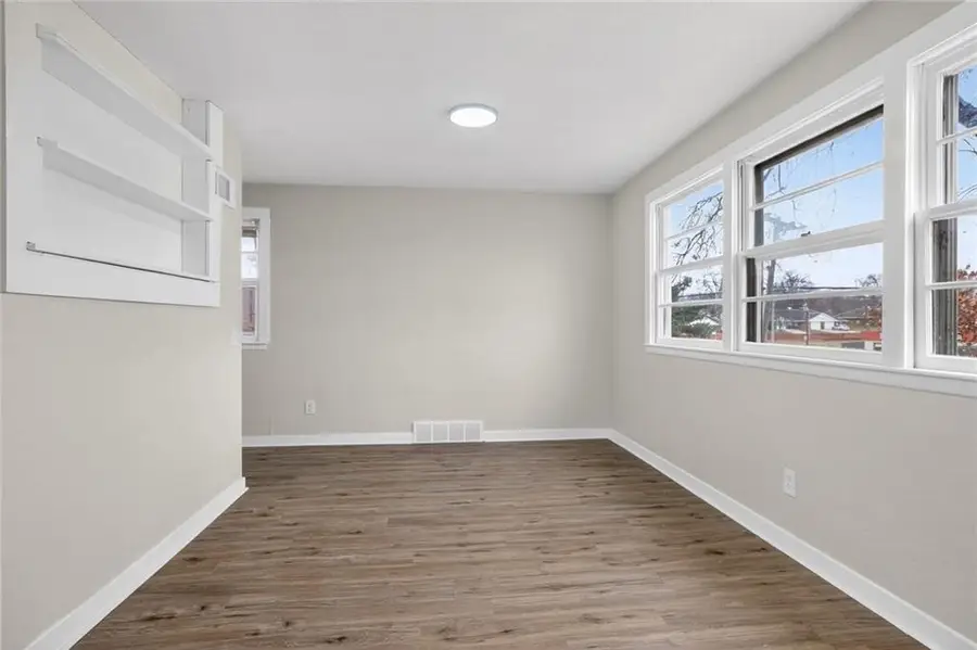 421 Limit Street, Leavenworth, KS 66048 - #3