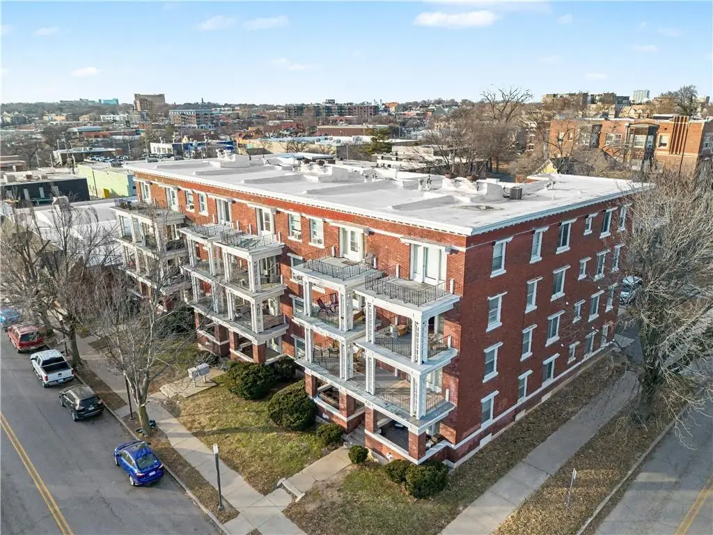 112-120 E 43rd Street, Kansas City, MO 64111 - Image #1