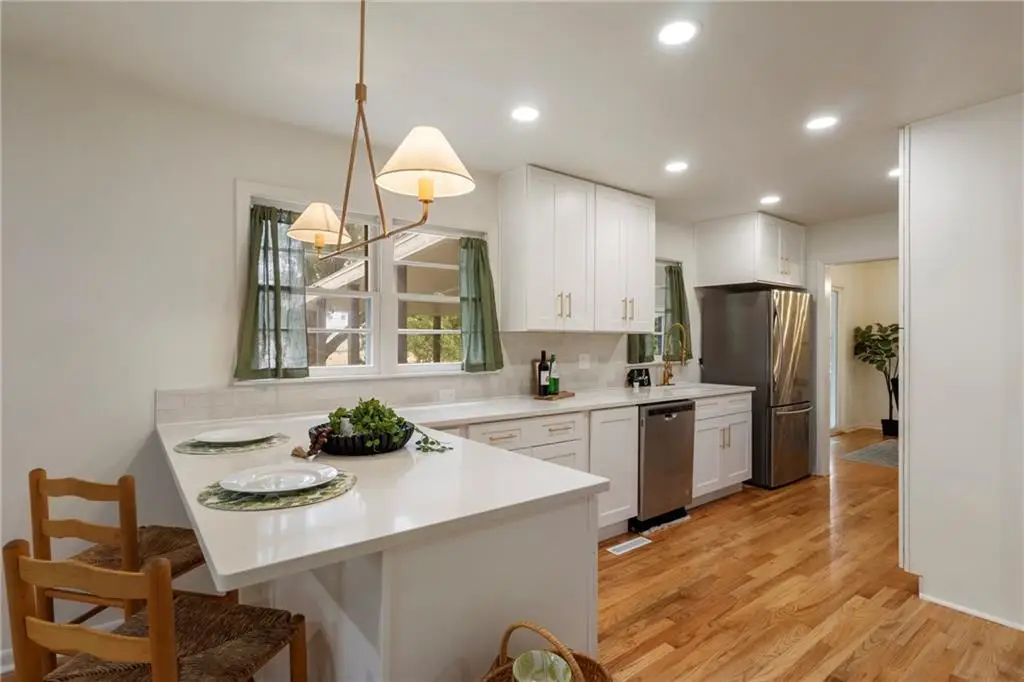 508 W 96th Terrace, Kansas City, MO 64114 - Image #1