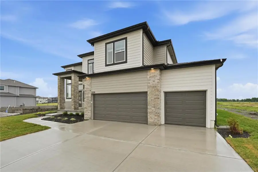 13208 W 179th Street, Overland Park, KS 66013 - #2