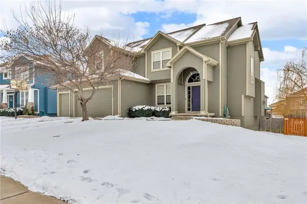 21913 W 95th Terrace, Lenexa, KS 66220