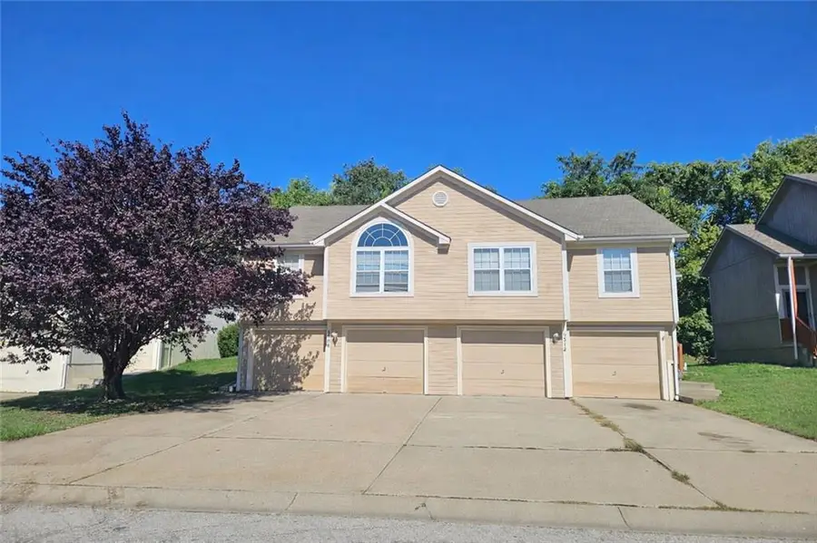 209 SW Pryor Road, Lees Summit, MO 64081 - #2