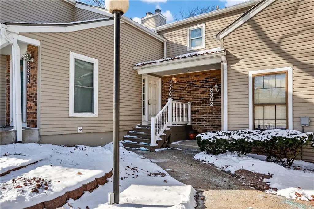 8360 NW Barrybrooke Drive, Kansas City, MO 64151 - Image #1