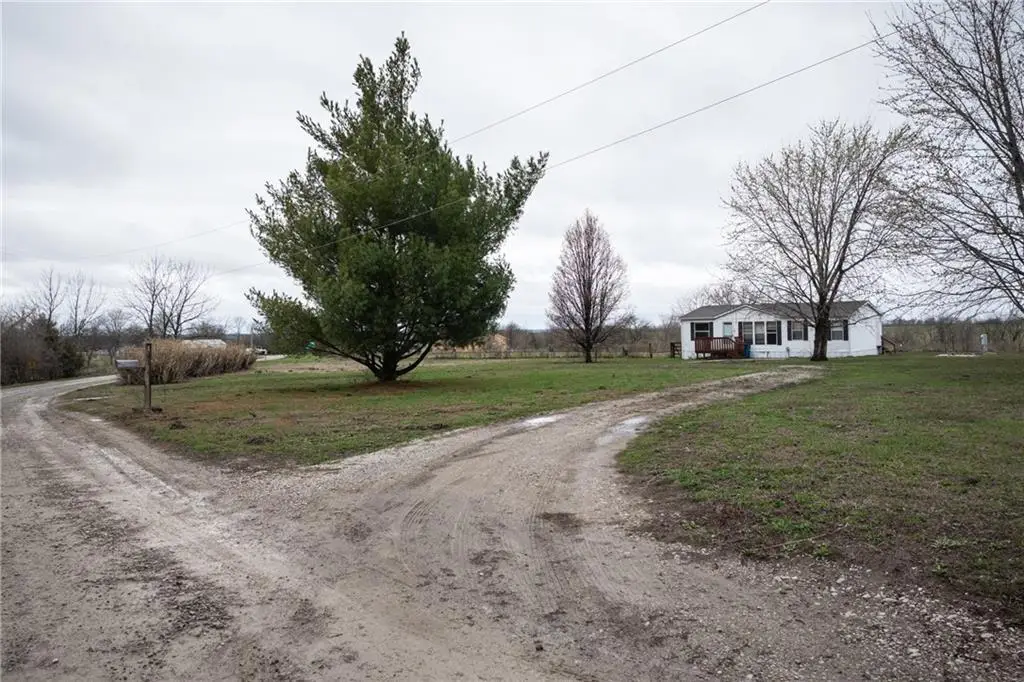 1 SW 575th Road, Warrensburg, MO 64093 - #1