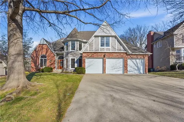 13841 Hadley Street, Overland Park, KS 66223