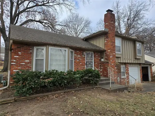 9724 Slater Lane, Overland Park, KS 66212