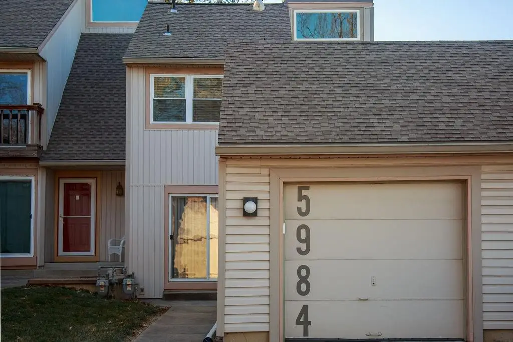 5984 N Kansas Avenue, Gladstone, MO 64119 - Image #1