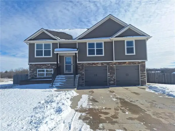 101 Lisa Avenue, Lathrop, MO 64465