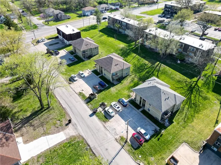 8622-8630 Lane Avenue, Raytown, MO 64138 - #2