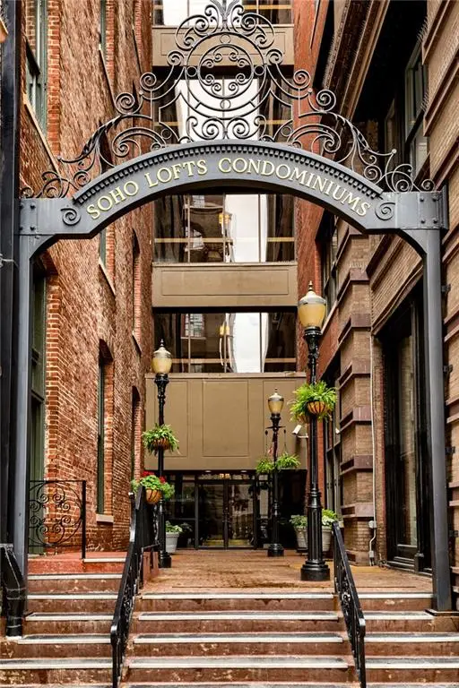 308 W 8th Street #418, Kansas City, MO 64105