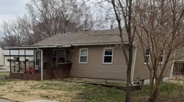 1101 E 137th Street, Grandview, MO 64030