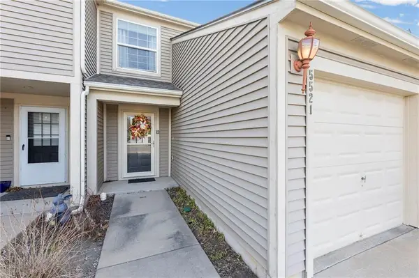 5521 N Fairmount Avenue, Kansas City, MO 64118