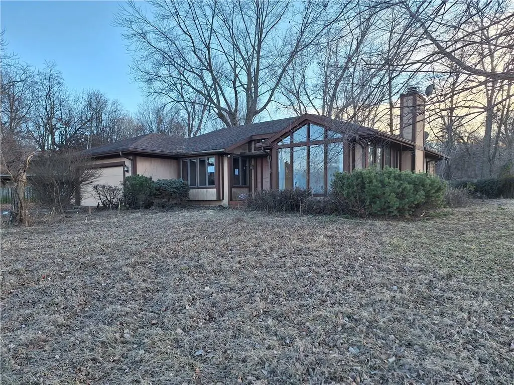 202 Broad Street, Waverly, MO 64096 - #1