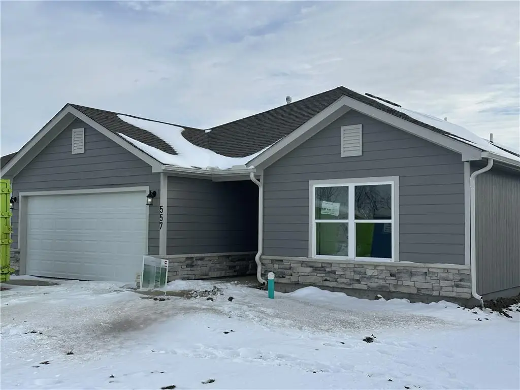 557 W Bluebird Street, Gardner, KS 66030 - Image #1